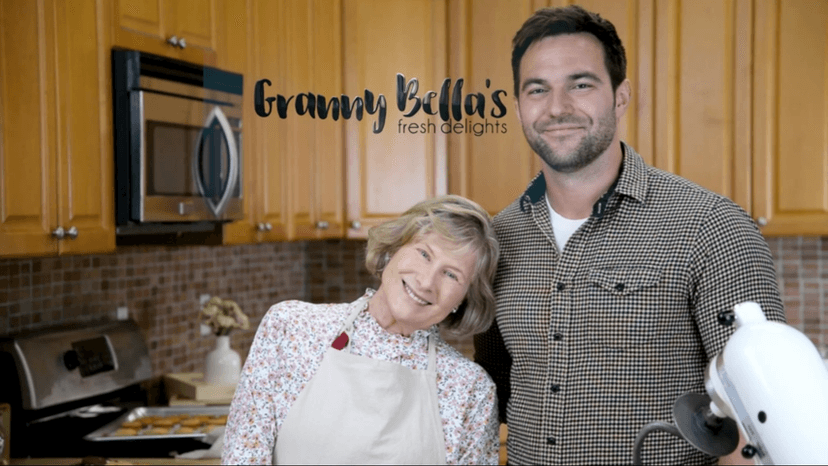 Granny Bellas Christmas Holiday Thanksgiving Gift Baskets, 15 Chocolate Wafers, Gourmet Covered Cookies, Candy Gifts Baskets for Dad , Husband, Son, Grandpa, Father, Food Delivery, Ideas for Him Her Mother, Grandmother