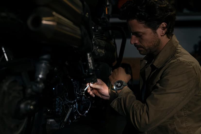 Garmin Instinct 2X Solar - Tactical Edition, Rugged GPS Smartwatch, Built-in Flashlight, Ballistics Calculator, Solar Charging Capability, Coyote Tan