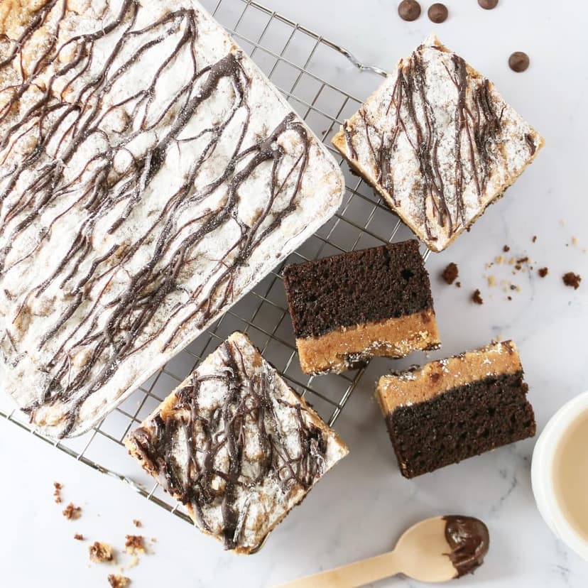 Dulcet Gift Baskets Merry Christmas Gift Baskets for Families Fresh Bakery Sampler Gift Basket Ideal Gift for Holiday Gifting to Women, Business Clients, Neighbors.