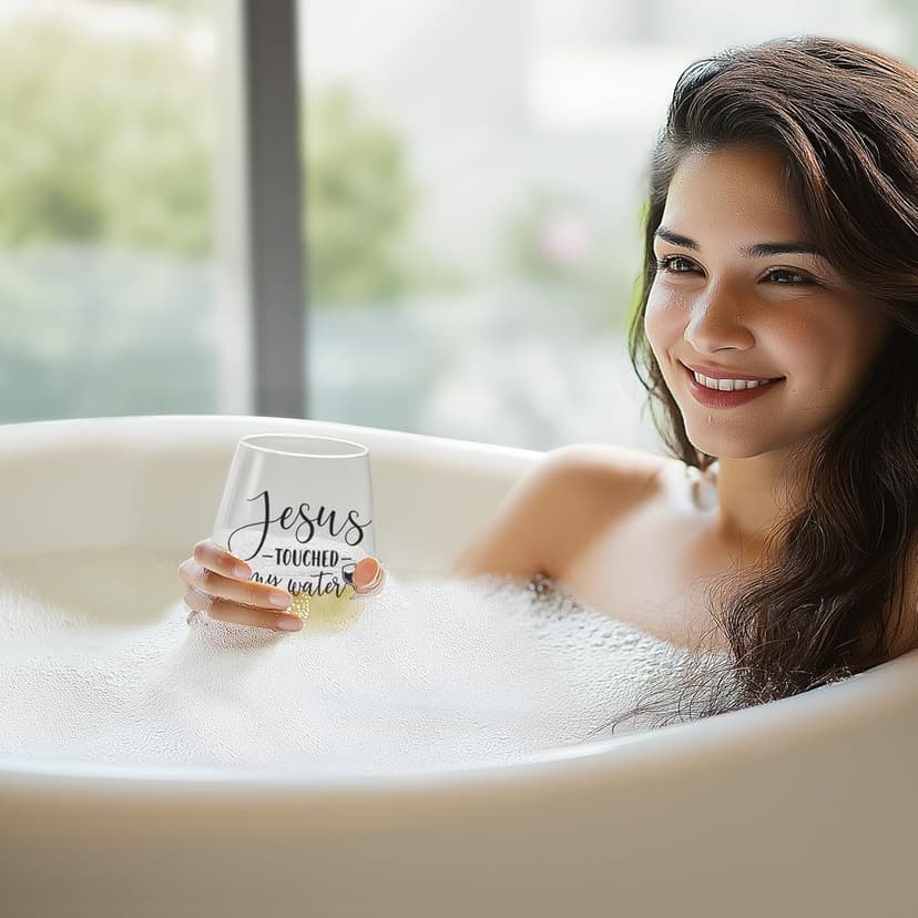 LITTLEBIGGER Friendship Gifts for Women – Christmas Wine Glasses – 15 oz Scratch-Resistant Wine Glass, Birthday Gifts for Women, Mom, Sisters, Friends, Gifts for Christians, Christmas gifts