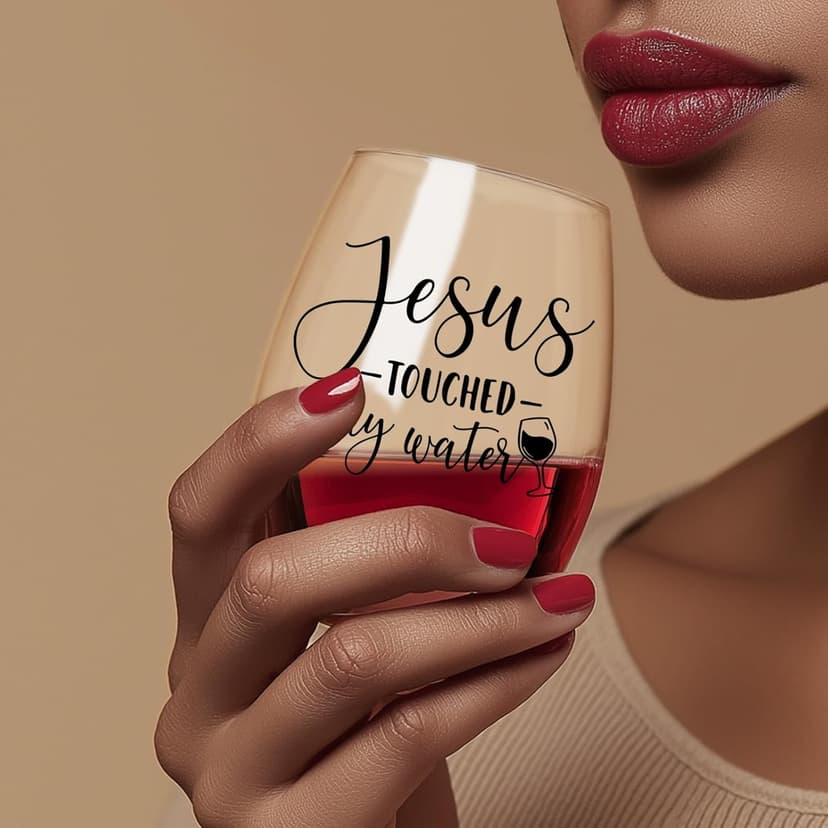 LITTLEBIGGER Friendship Gifts for Women – Christmas Wine Glasses – 15 oz Scratch-Resistant Wine Glass, Birthday Gifts for Women, Mom, Sisters, Friends, Gifts for Christians, Christmas gifts