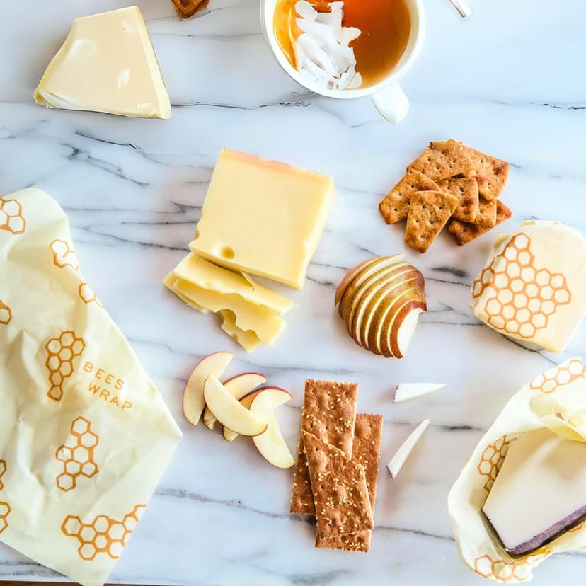 Bee's Wrap Beeswax Wraps for Food - Cut to Size 14x52" Wax Paper Roll - Made in USA Reusable Waxed Paper & Bowl Covers - Organic & Eco-Friendly Alternative to Aluminum Foil & Plastic Wrap, Honeycomb