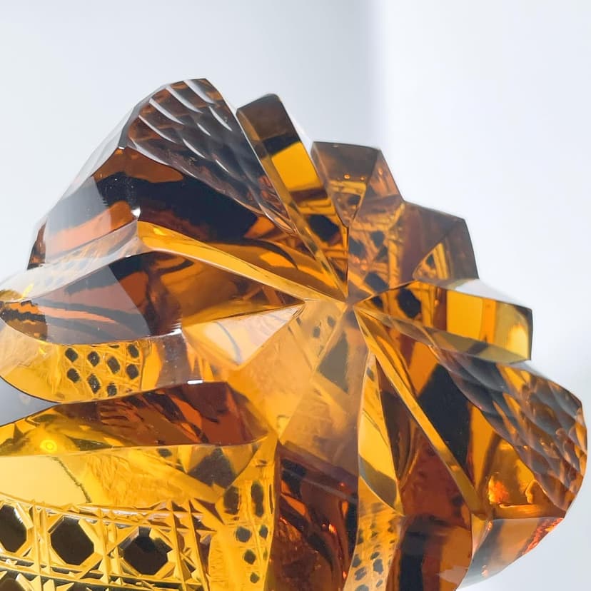 suigetsu Japanese Crystal Whiskey Glass, Cut Crystal Pattern, Luxury Cocktail Glassware (Amber)