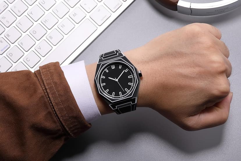 GORBEN Creative Sketch Watch Sports Fashion Quartz Minimalist Black and White Anime Series Watch