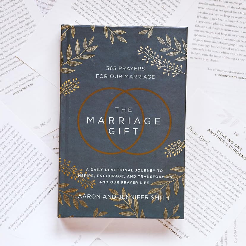 The Marriage Gift: 365 Prayers for Our Marriage - A Daily Devotional Journey to Inspire, Encourage, and Transform Us and Our Prayer Life 0310367069