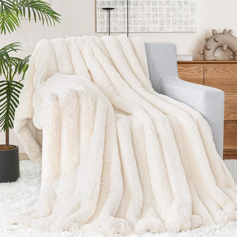 Touchat Luxury Faux Rabbit Fur Throw Blanket for Couch, Super Heavy Warm Cozy Fuzzy Blanket for Sofa Bedroom Living Room, Ultra Soft Fluffy Reversible Plush Blanket for Home Decor Gifts,Cream White