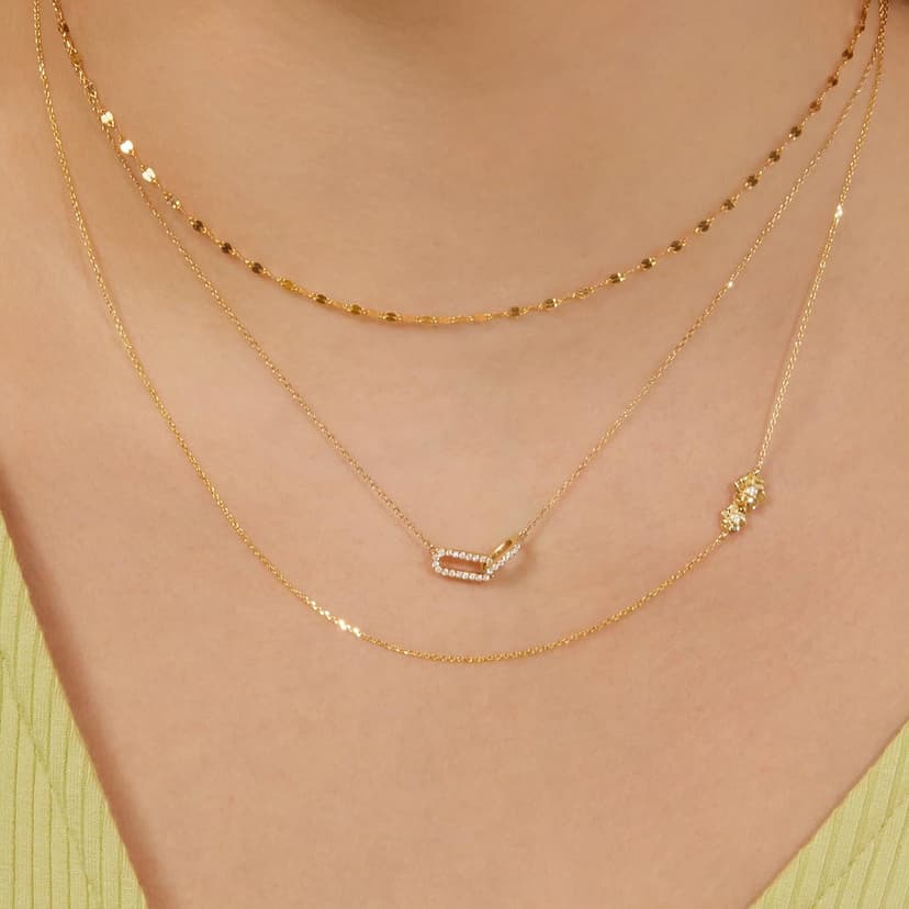 Freekiss Gold Pendant Necklace for Women, Dainty Diamond Necklaces for Women Simple 14K Gold Plated Paperclip Choker Necklaces Cute Minimalist Open Oval Necklaces Gold Jewelry for Women Gifts