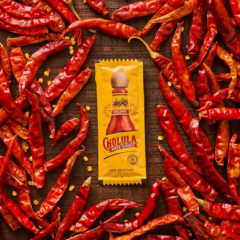 Cholula Original Hot Sauce Packets, 200 count - One 200 Count Individual Hot Sauce Packets with Mexican Peppers and Signature Spice Blend, Perfect Single-Serve Size for Delivery and Takeout B01DQ7F42C