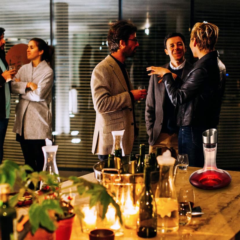 Wine Decanter Built-in Aerator Pourer, Wine Carafe, Red Wine Decanter,100% Lead-free Crystal Glass, Wine Hand-held Aerator, Wine Gift, Wine Accessories (Clear,Crystal)