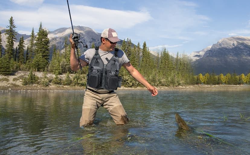 Obcursco Fly Fishing Vest for Men and Women with Breathable Mesh, Trout Fishing Gear, for Outdoors Stream Fishing