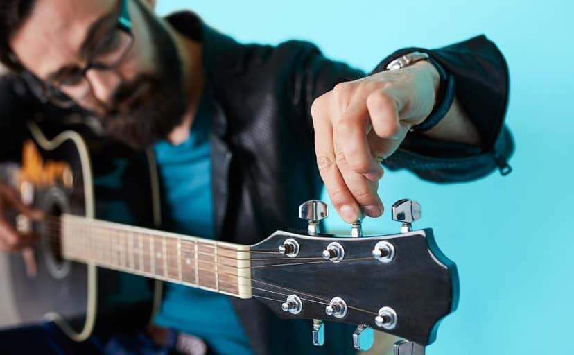 Guyker Guitar Locking Tuners (6 for Right) - 1:18 Lock String Tuning Key Pegs Machine Head with Hexagonal Handle Replacement for ST TL SG LP Style Electric, Folk or Acoustic Guitars - Chrome