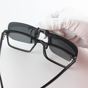 WANGLY Polarized Unisex Clip on Flip up Sunglasses over Prescription and Reading Glasses Frames