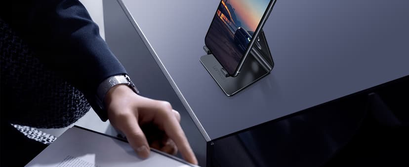 Lamicall Watch Stand for Apple Watch Magnetic Fast Charger - Desk Charging Stand Holder Dock for Apple iWatch Series SE3 SE2 Ultra 3, Series 11 10 9 8 7 6 5(49mm 46mm 45mm 44mm 42mm 41mm 40mm 38mm)