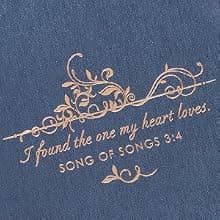 Mr. and Mrs. 366 Devotions for Couples - White Faux Leather Devotional Gift Book for Bride and Groom, Engaged 1642729647