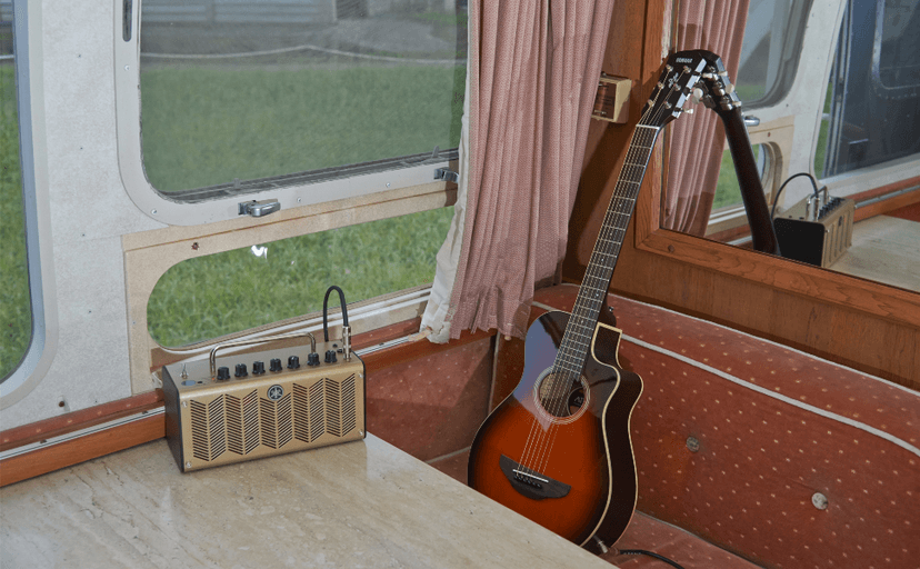 Yamaha APXT2 3/4-Size Acoustic-Electric Guitar - Black