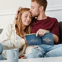 Mr. and Mrs. 366 Devotions for Couples - White Faux Leather Devotional Gift Book for Bride and Groom, Engaged 1642729647