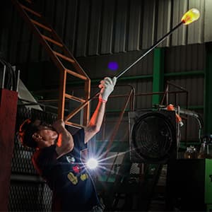 Yama Glass 8-Cup Stovetop Siphon Coffee Maker, 24 Oz Vacuum Brew, Heat-Resistant Borosilicate Glass