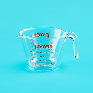 Pyrex Essentials (3-Pack) Glass Measuring Cups Set, (1, 2 & 4 Cup) Measuring Cups For Prepping, Baking and Cooking, Preheated Oven, Dishwasher, Freezer, and Microwave Safe