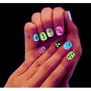 Alex Spa Glow Sketch It Nail Pens Girls Fashion Activity, Nail Designs that Can Glow in the Dark, Create Long Lasting Looks with Beautiful Nail Polish , For Ages 8 and up