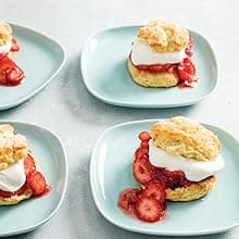 The Complete Cookbook for Young Chefs: 100+ Recipes that You'll Love to Cook and Eat