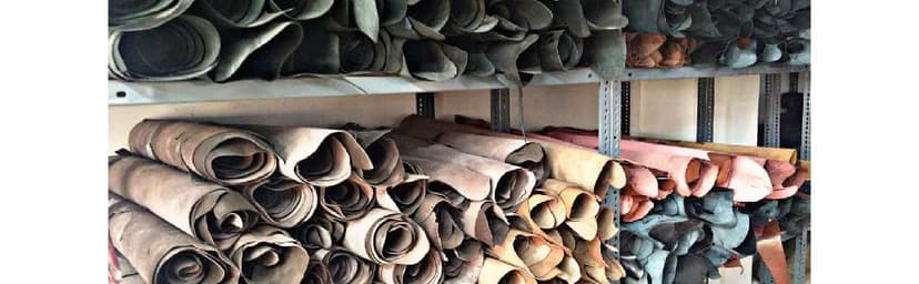 Wise Owl Accessories Real Leather Mens Bifold Wallet RFID Blocking Slim Minimalist Front Pocket - Thin & Stylish with ID Window in Gift Box (Crazy Horse, Coffee)