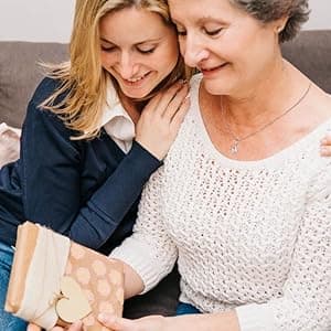 NOREGRET Gift to My Boyfriends Mom Necklace 925 Sterling Silver Necklace Gifts for Boyfriends Mom Mothers Day Gift Birthday Gifts