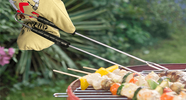 Miracu Funny Oven Mitts, Presents for Chefs, Cooking Gadgets, BBQ Oven Mitt, Unique Gifts for Cooks Dad Brother, Manly Christmas Thanksgiving Housewarming Grilling Kitchen Chef Gifts for Men Who Cook