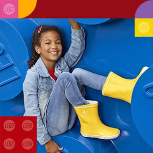 LEGO Heart Ornament Building Toy Set - Fun Arts and Crafts Idea for Girls and Boys, Ages 9+ - Gift for Kids - Display on The Wall as Home Decoration - 40638