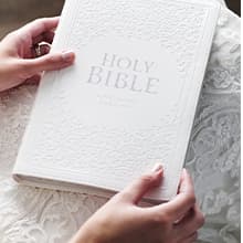 Christian Art Gifts Blue Floral Ceramic Coffee Mug – 14 oz. Microwave and Dishwasher-safe Inspirational Scripture Coffee and Tea Mug for Friends with Bible Verse: A Sweet Friendship – Proverbs 27:9