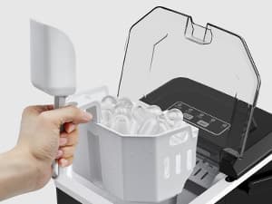 Silonn Ice Maker Countertop, Portable Ice Machine with Carry Handle, Self-Cleaning Ice Makers with Basket and Scoop, 9 Cubes in 6 Mins, 26 lbs per Day, Ideal for Home, Kitchen, Camping, RV