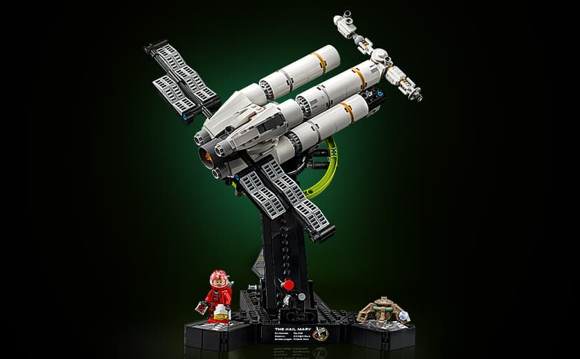 Building Sets for Adults, Ages 18+, Collectible Model for Display, Bedroom & Home Office Decor, 830 Pieces, Gift for Adults LEGO Icons Project Hail Mary 11389 B0FMYY67LH