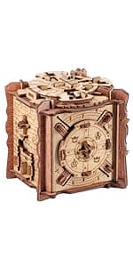 iDventure Cluebox - Davy Jones Locker - Escape Room Game - Puzzle Box - Gift Box - 3D Wooden Puzzle for Adults - Wooden Jigsaw - Brain Teaser - Birthday Gift Gadget for Men - Money Box