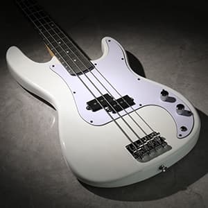 GLARRY Full Size Electric Bass Guitar Beginner Kit 4 String Exquisite Basswood Bass with 20W AMP, Cable, Strap, Bag and Accessories (White, 39"Right Handed)