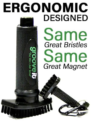Grooveit The Wet Club Scrub Golf Water Brush - 3 Year Warranty - Anti-Leak Design - Magnetic Brush with Nylon-Bristle Head - Patented Pump for Easy Cleaning - Wide Cleaning Coverage - Long Lasting