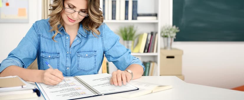 2026 Planner, Weekly and Monthly Calendar Academic Planner, Jan 2026 - Dec 2026, Planning Agenda Book for Desk Accessories and School Supplies - A5 (6.3'' x 8.5'')