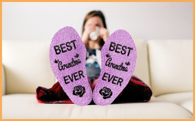 Juesly Christmas Gift for Women Mom Sister - Fuzzy Stocking Stuffers Birthday for Grandma Dog Cat Lover B0FJXQBZ96