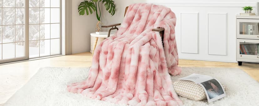 Touchat Luxury Faux Rabbit Fur Throw Blanket for Couch, Super Heavy Warm Cozy Fuzzy Blanket for Sofa Bedroom Living Room, Ultra Soft Fluffy Reversible Plush Blanket for Home Decor Gifts,Cream White