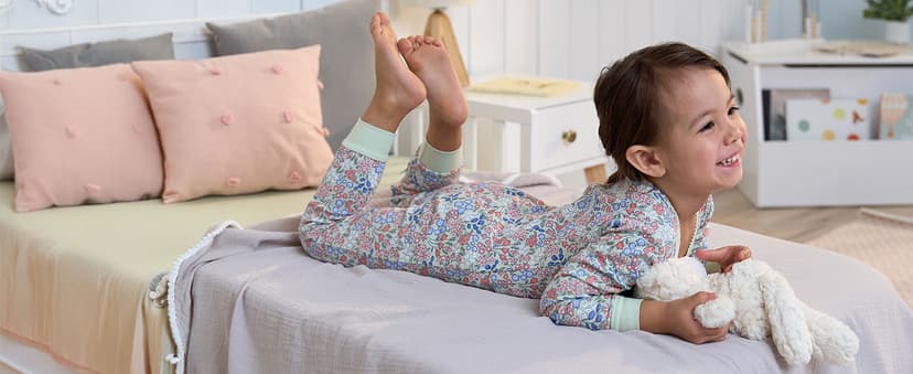 Gerber baby-girls 4 Pack Sleep N' Play Footie