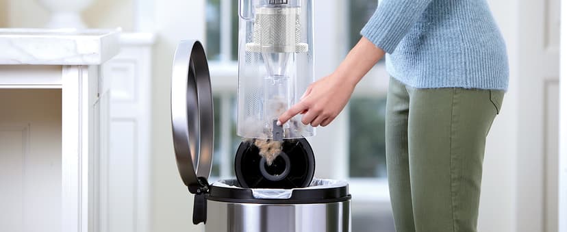 Bissell 2252 CleanView Swivel Upright Bagless Vacuum with Swivel Steering, Powerful Pet Hair Pick Up, Specialized Pet Tools, Large Capacity Dirt Tank, Easy Empty