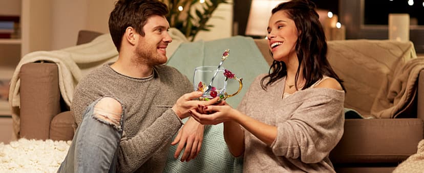 OEAGO Gifts for Mom Women Stocking Stuffers for Women Christmas Glass Coffee Enamels Mug Valentines Gifts for Her Girlfriend Wife Best Birthday Valentine's Mothers Day from Daughter Son Tea Cup