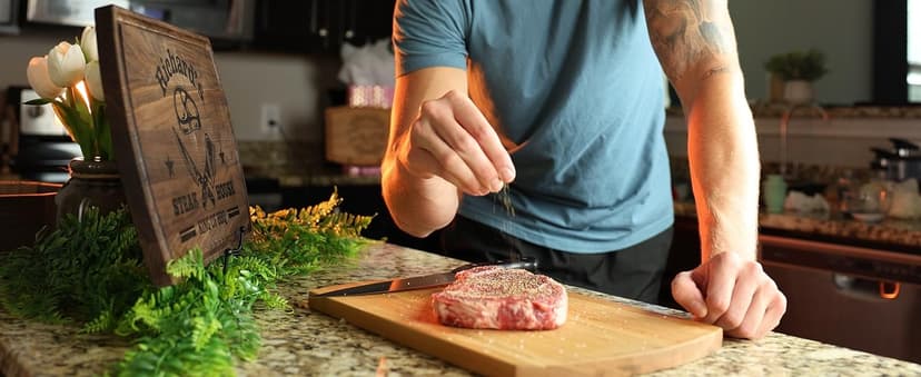 Personalized Christmas Gifts for Women, Customized Gifts for Mom – Custom Cutting Board for Mom or Grandma, Birthday, Christmas Gift Idea from Son, Daughter, Grandkids