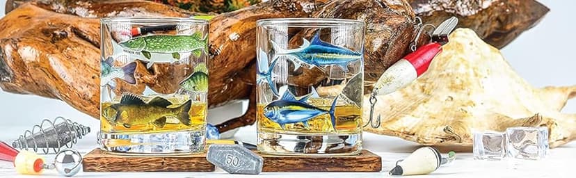 Greenline Goods – Fly Fishing Glass Set for Fisherman and Outdoorsman – Fly Lures Themed 10 oz Whiskey Drinking Glass Set of 2