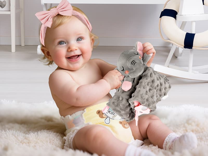 Newborn Baby Girl Gift, 9 Pcs Baby Gifts for Girls Newborn Essentials, New Baby Girl Gift Basket Baby Shower Gender Reveal Gifts, New Mom Gift Swaddle Blanket Bunny Rattle Gift Set