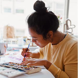 Guided Art Therapy Card Deck: 75 Activities to Explore Your Feelings and Manage Your Emotional Well-Being