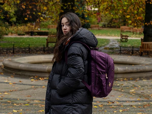 LIGHT FLIGHT Travel Laptop Backpack Women, 17.3 Inch Laptop Backpack with USB Charging Hole, Water Resistant College Bookbag, Black Computer Backpacks for Work, champagne