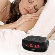 Magnasonic Digital AM/FM Clock Radio with Battery Backup, Dual Alarm, Sleep & Snooze Functions, Display Dimming Option (EAAC200)