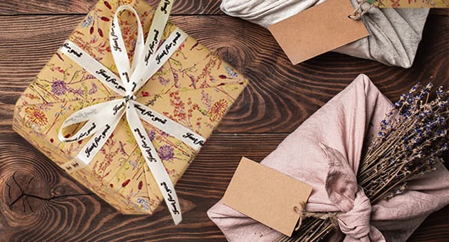 Tyzarglef Wild Flower Wrapping Paper Roll, 17 Inches x 32.8 Feet Kraft Floral Design Wrapping Paper for Women Girls Gifts, Birthdays, Weddings, Bridal Shower and Engagement B0F13926HD
