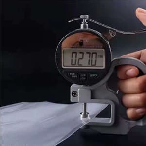 Reusable BPA Free Vacuum Sealer Bags (8.5 * 8.5in), 31 Pcs (24 Pcs Vacuum Zipper Bag & 2 Seal Clips & 5 Air Valves), Plastic, Clear, Double Zipper Seal, Microwaveable, Food Storage, Cooking