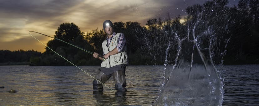 CENSGO Unisex Hat with Light, USB Rechargeable LED Headlamp Beanie, Gifts for Dad Father Men Husband Warm Knitted Cap