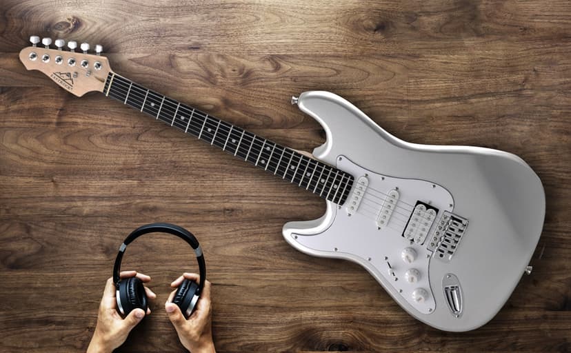 EASTROCK 39 inch Full-Size Electric Guitar Kit for Beginner Starter with 10w Amp, Bag, Capo, Shoulder Strap, String, Cable, Picks.(39" Left Handed, Silver Gray) Not Contain a Battery